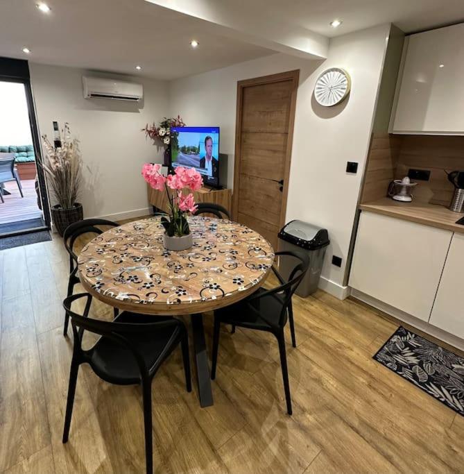 Le Briand Appartement 4Etoiles Nancy Thermal Cosy Avec Terrasse Wifi Extérieur photo